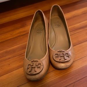 Tory Burch Wedge Tan Leather Heels Sz 7